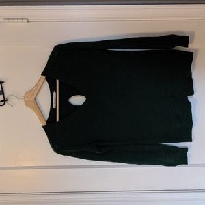 EUC Harper Lane Peek-A-Boo Back Sweater